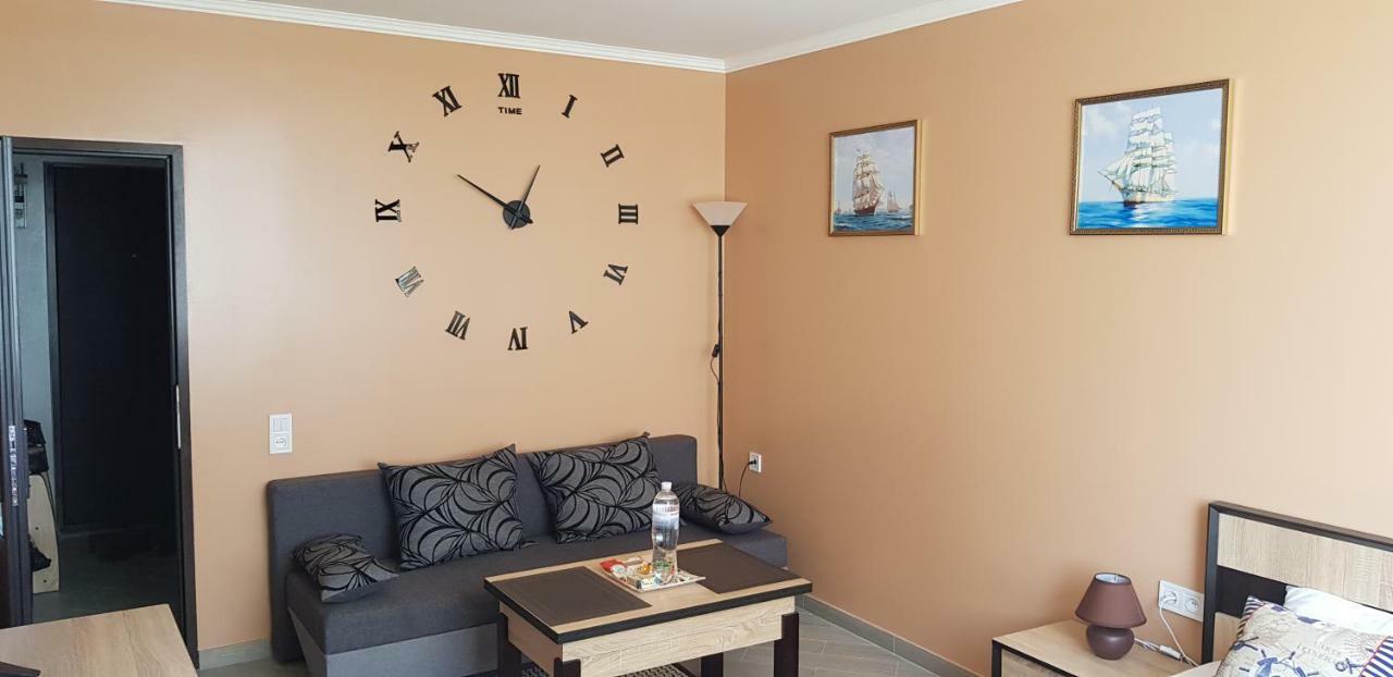 7 Days Apartments Апартаменты В Затоке Zatoka Bagian luar foto